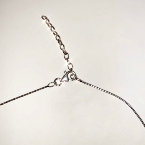 Acrylic Crystal Choker Necklace Embellished With Genuine Crystal Stone Elements - Picture 7 of 10